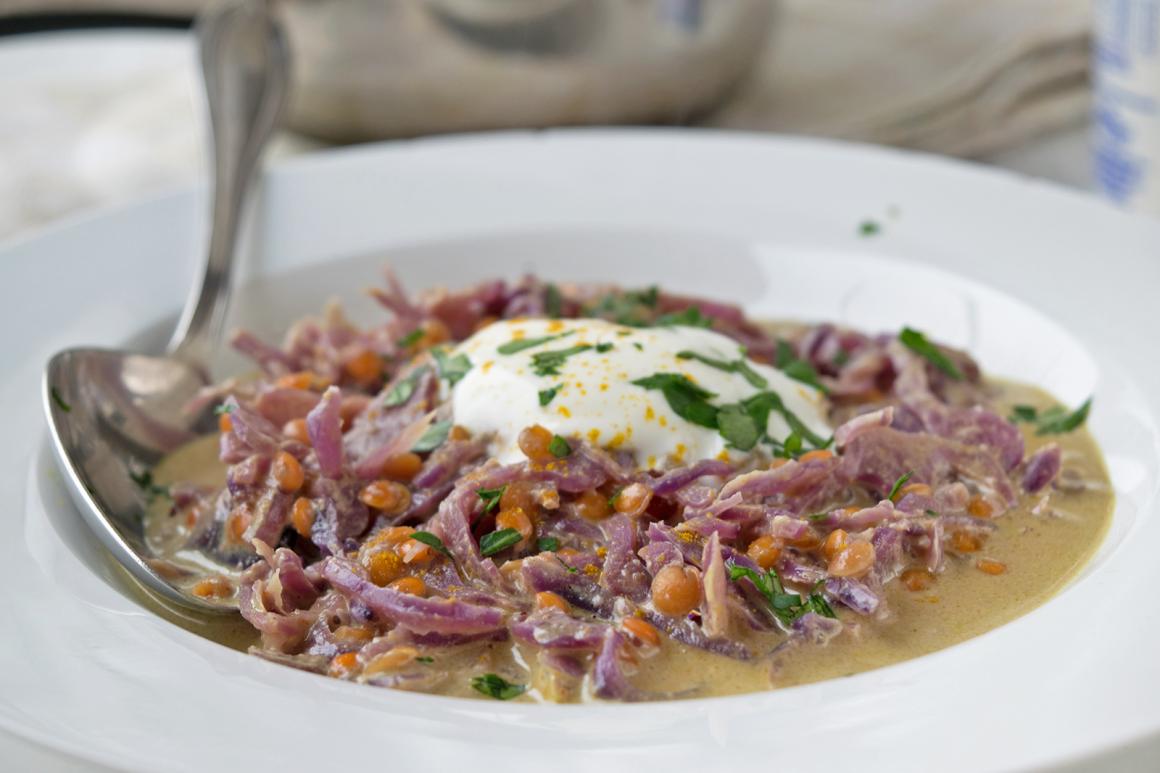Curry-Linsen mit Rotkohl