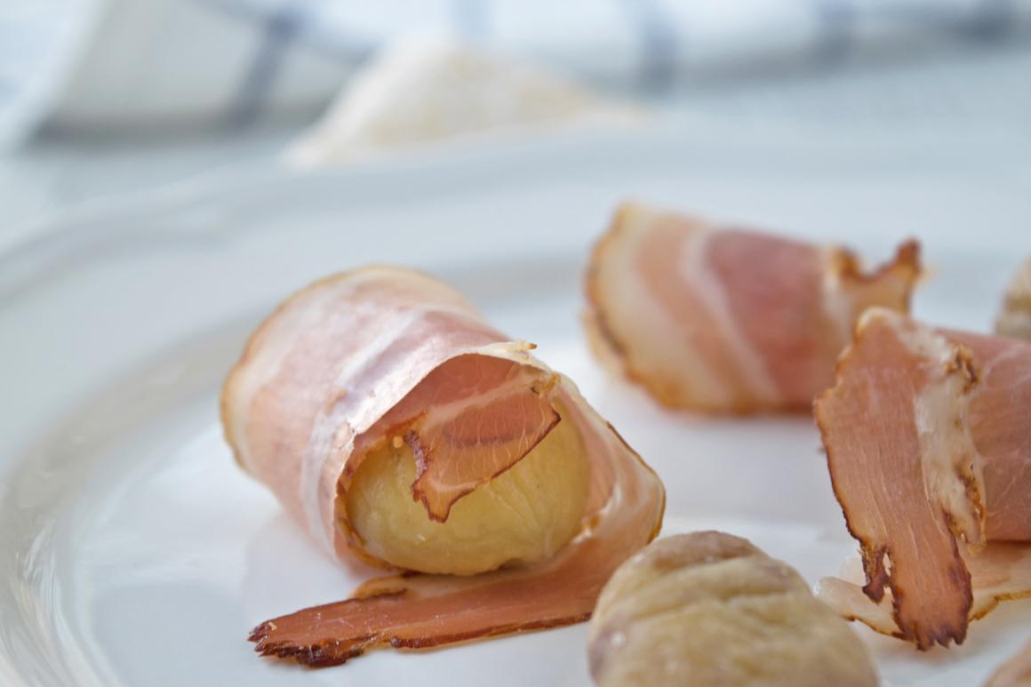 Umhüllte Maroni mit Speck
