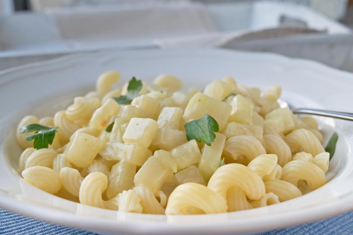 Nudeln mit Kohlrabisauce