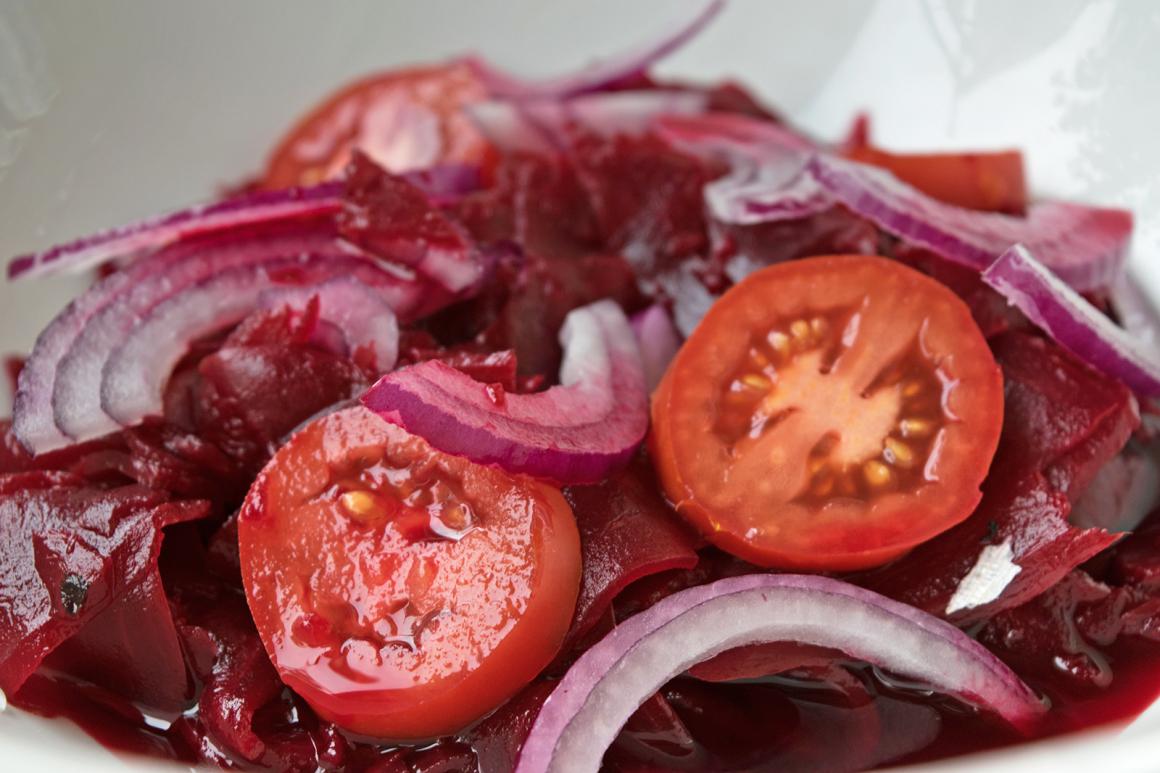 Tomaten-Randen-Salat