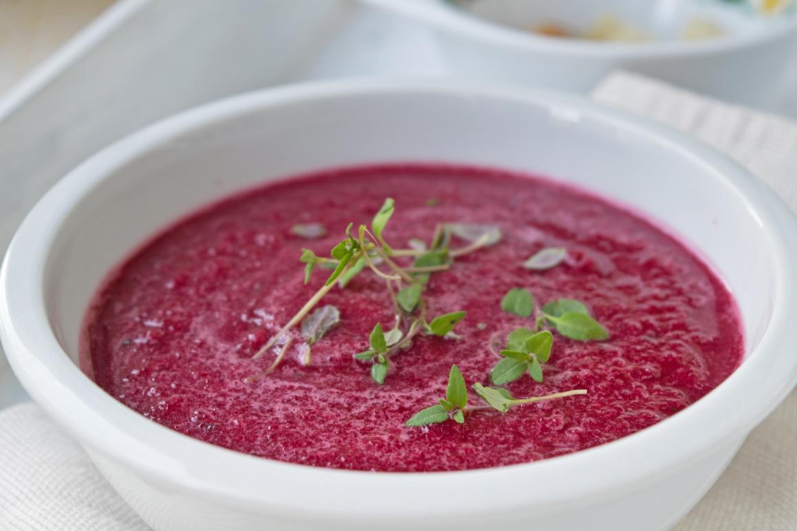 Leichte Randen-Apfel-Suppe