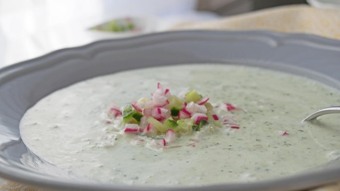 Vitaminreiche Gurkensuppe