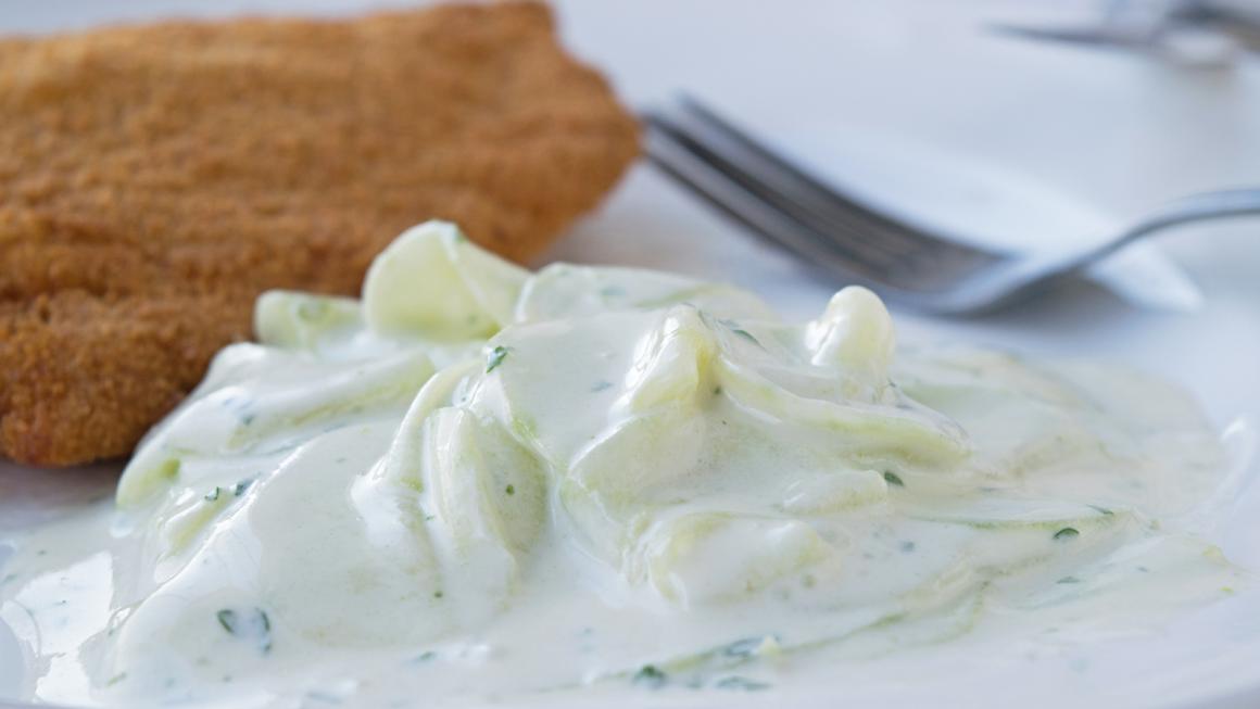 Einfacher Gurkensalat