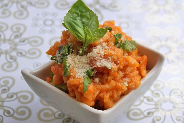 Risotto mit Tomaten und Knoblauch