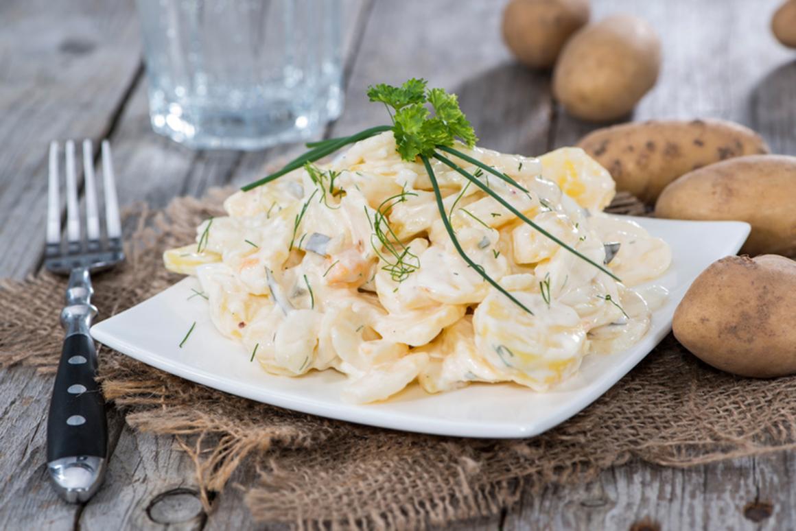 Kartoffelsalat mit Mayonnaise