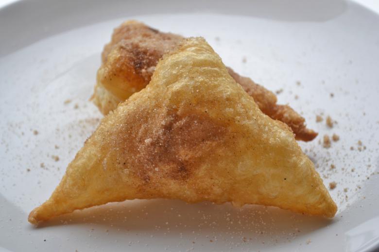 Zigerkrapfen aus Blätterteig