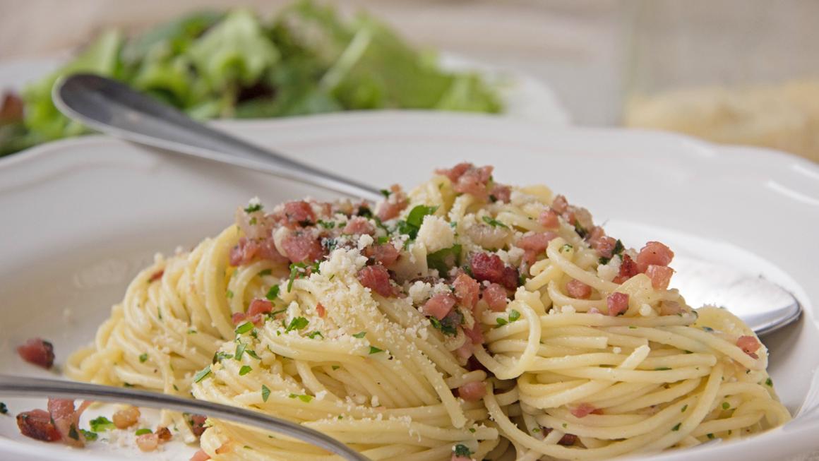 Pasta mit Speckwürfel