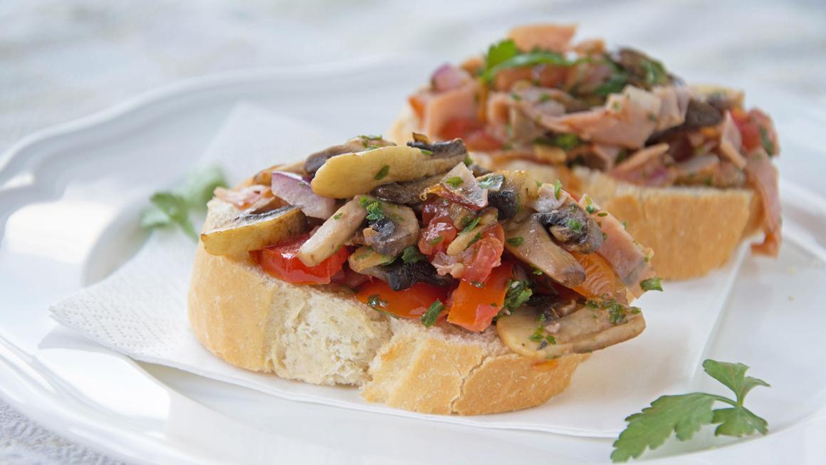 Leichte Pilz-Crostini
