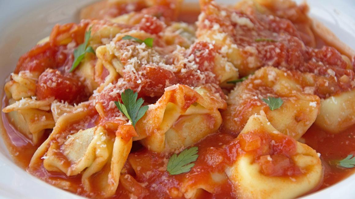 Tortellini al pomodoro