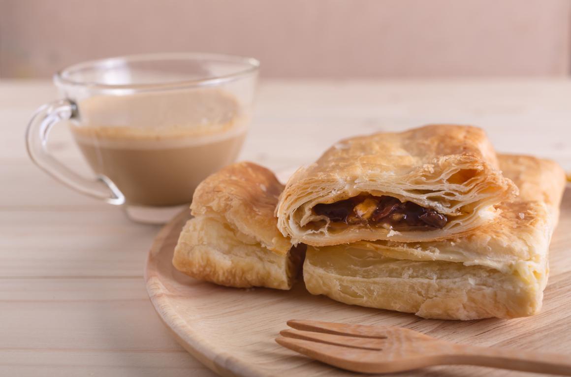 Apfelkuchen mit Blätterteig