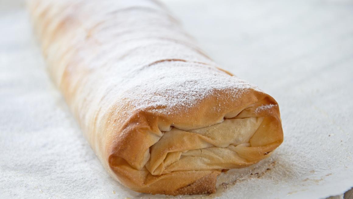 Feiner Aprikosenstrudel