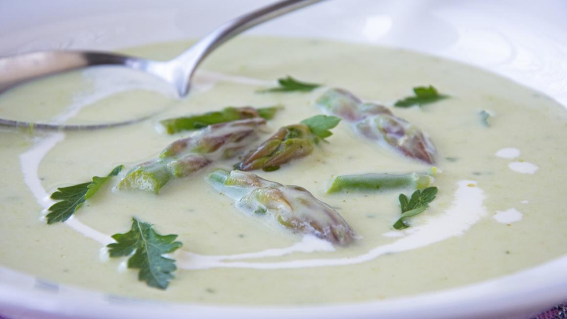 Spargel-Limetten-Suppe