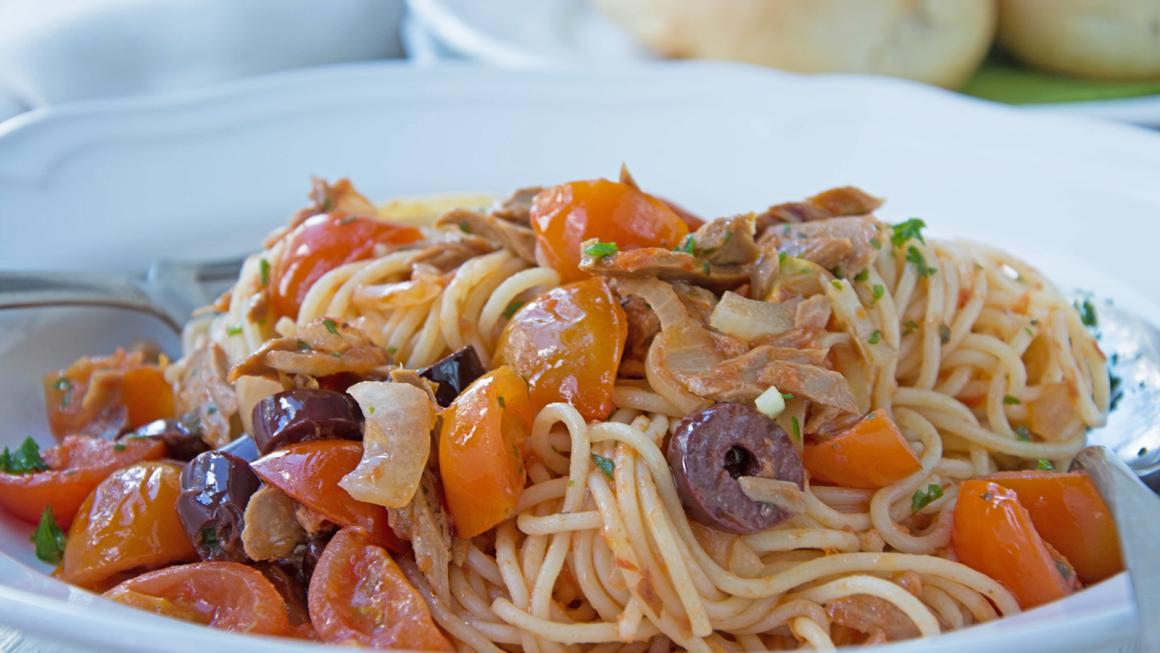 Spaghetti mit Thunfisch