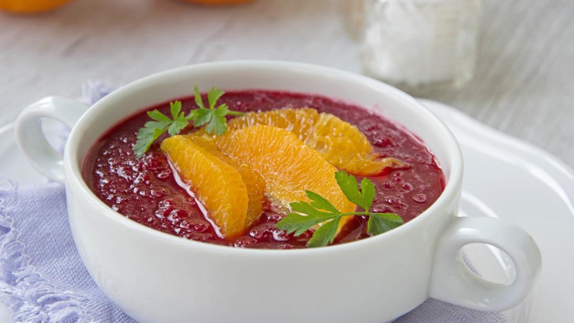 Randensuppe mit frischen Orangen