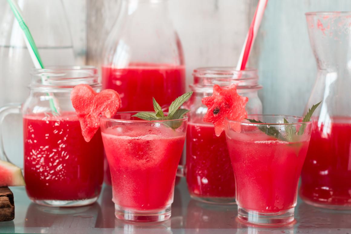 Alkoholfreie Himbeer-Melonen-Bowle