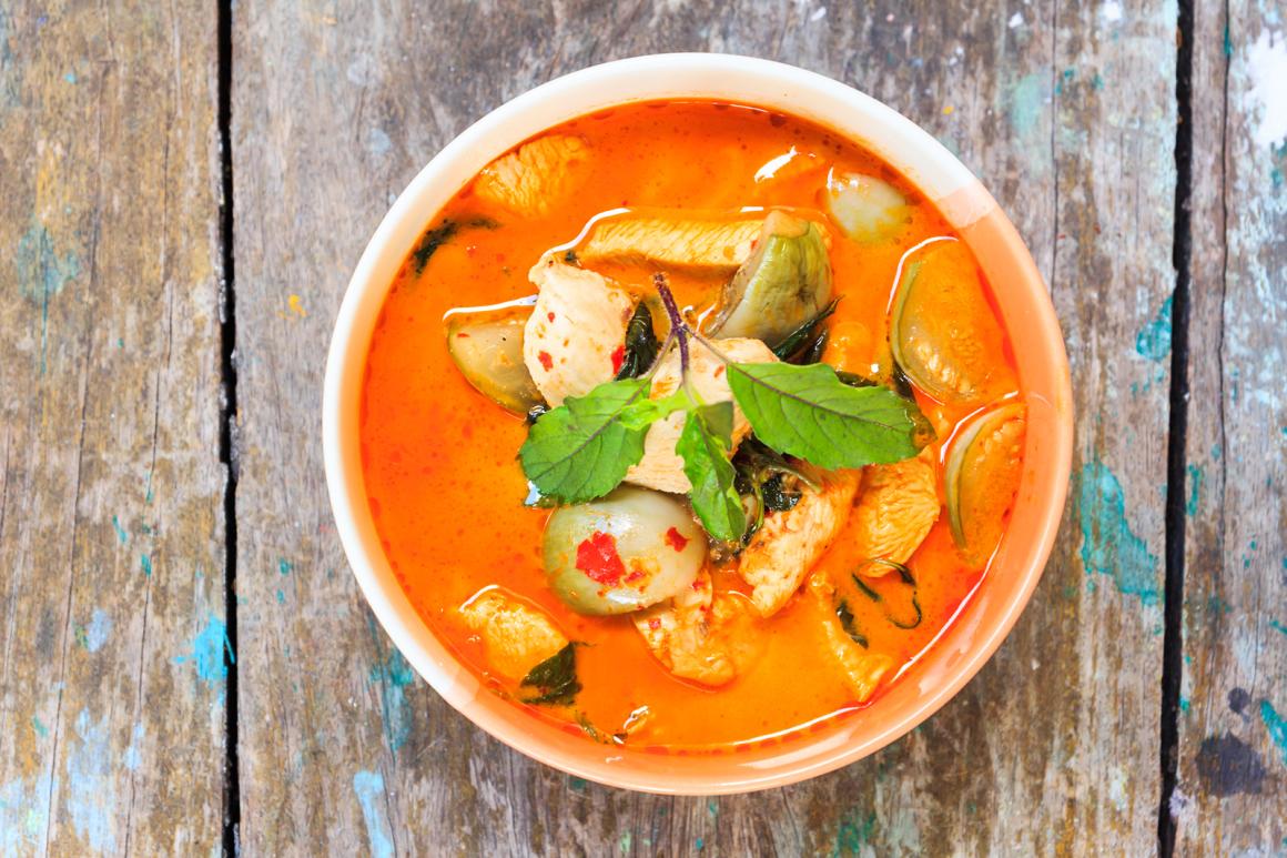 Red Thai Curry mit Poulet