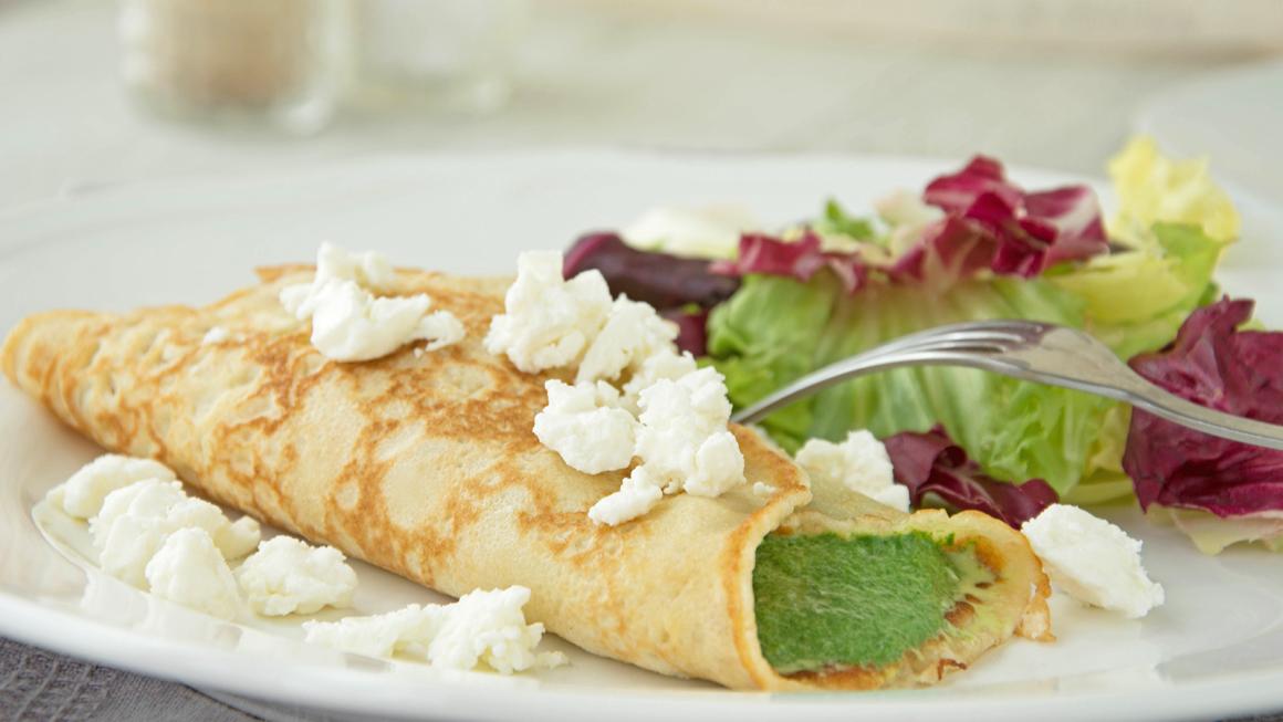 Vollkorn-Crêpes mit Spinat-Feta-Füllung