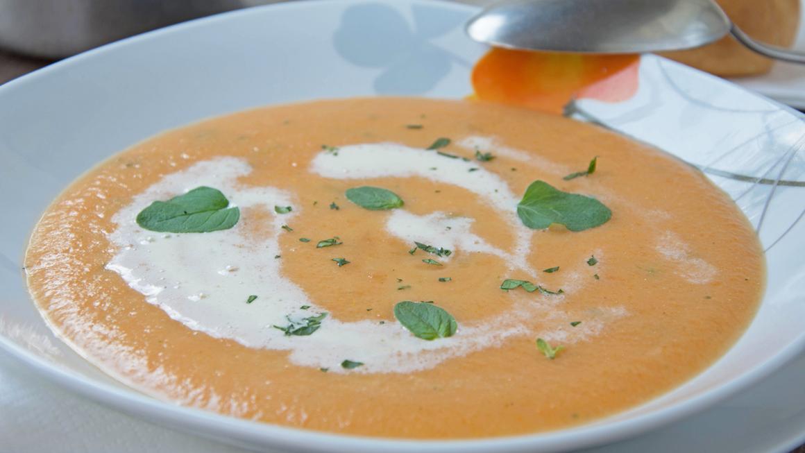 Rüeblisuppe mit Koriander
