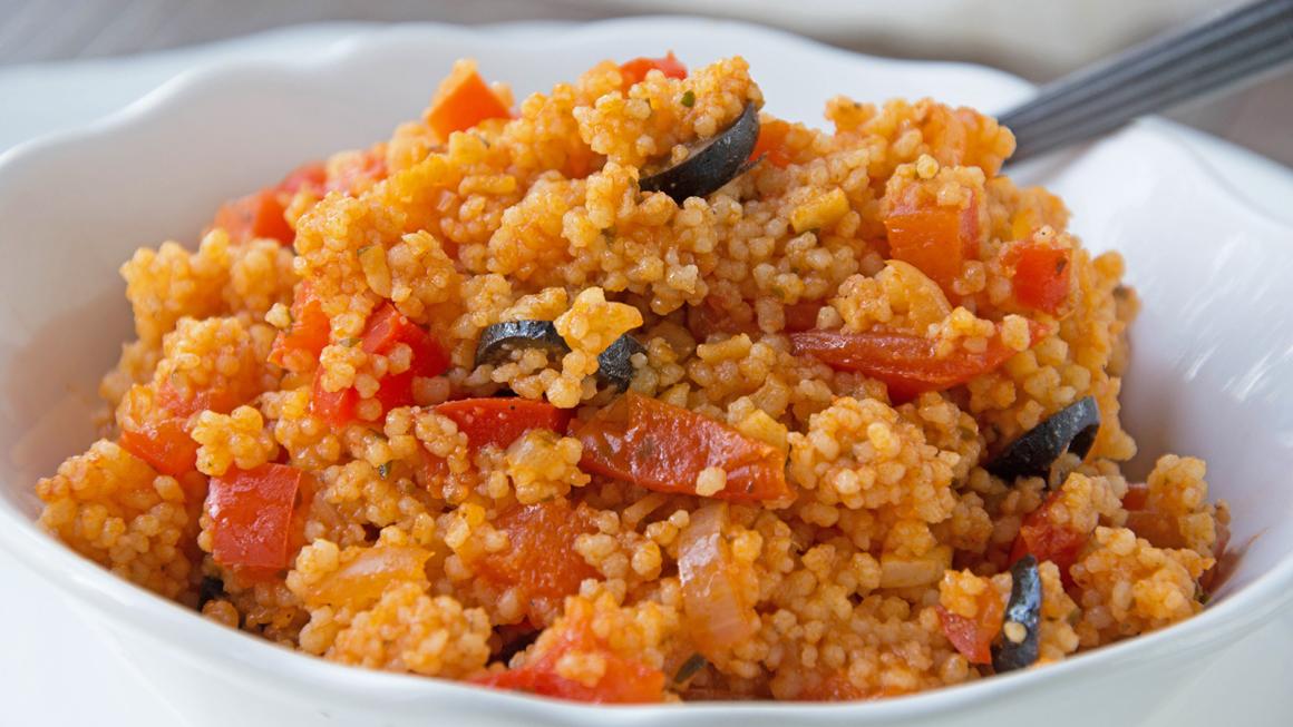 Baumnuss-Oliven-Couscous