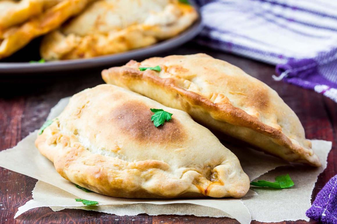 Vegetarische Lauch-Käse-Calzone