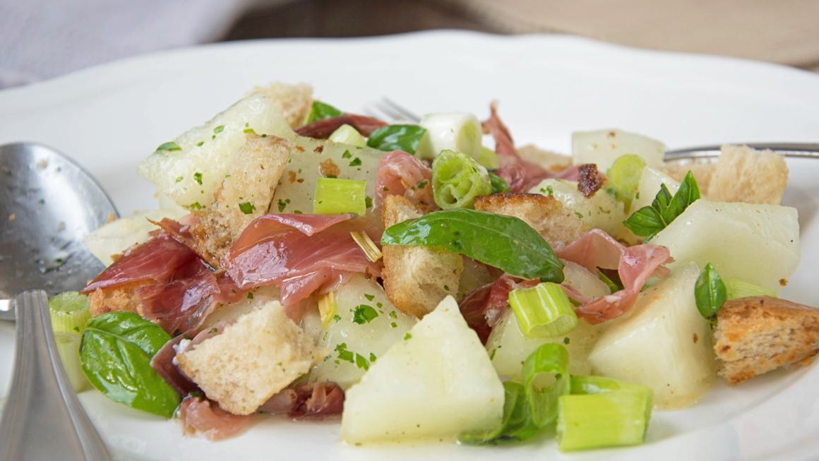 Brotsalat mit Honigmelone