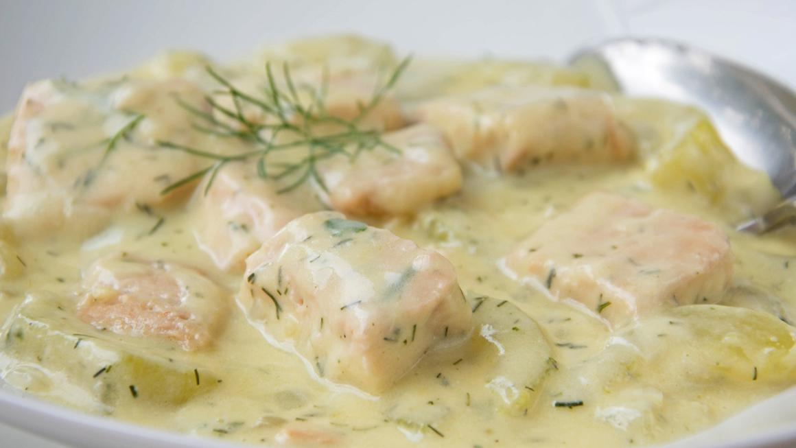 Lachs mit Dill-Gurken