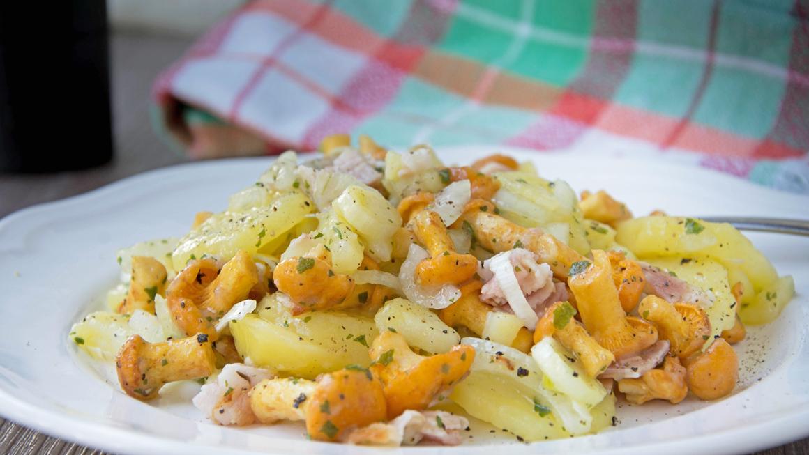 Kartoffelsalat und Eierschwämmli