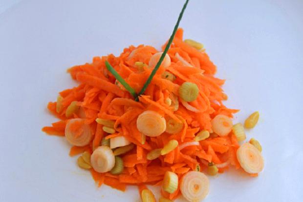 Rüebli-Lauchsalat