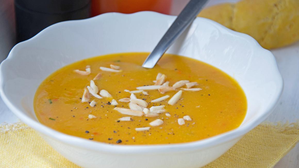 Haselnuss-Kürbis-Suppe