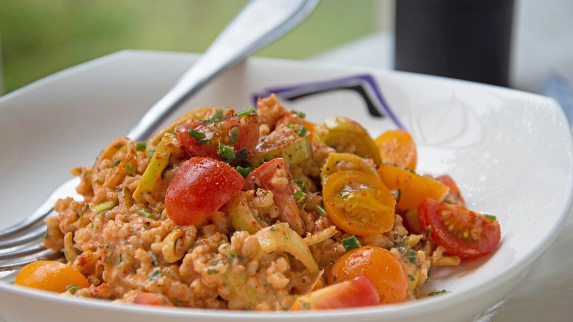 Quinoa-Peterli-Superfood-Salat