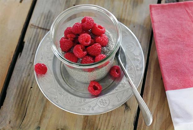 Chia Pudding mit Beeren