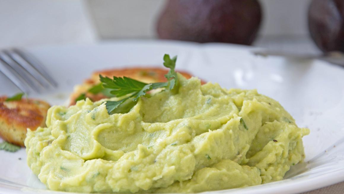 Kartoffelstock mit Avocado