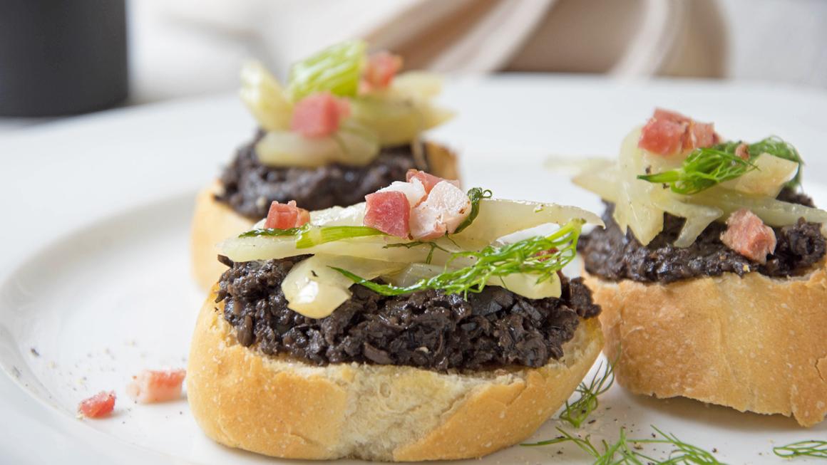 Oliven-Fenchel-Bruschetta - Rezept
