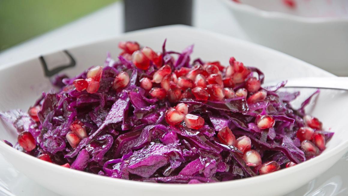 Rotkohl-Granatapel-Salat