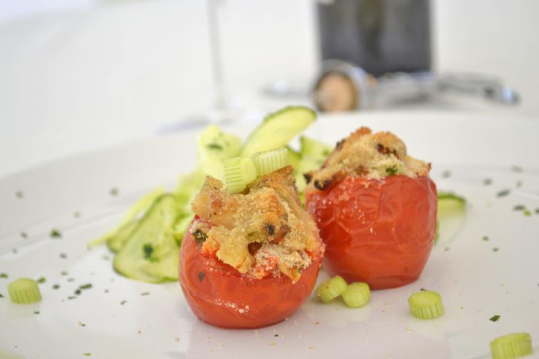 Tomaten mit Pouletfüllung