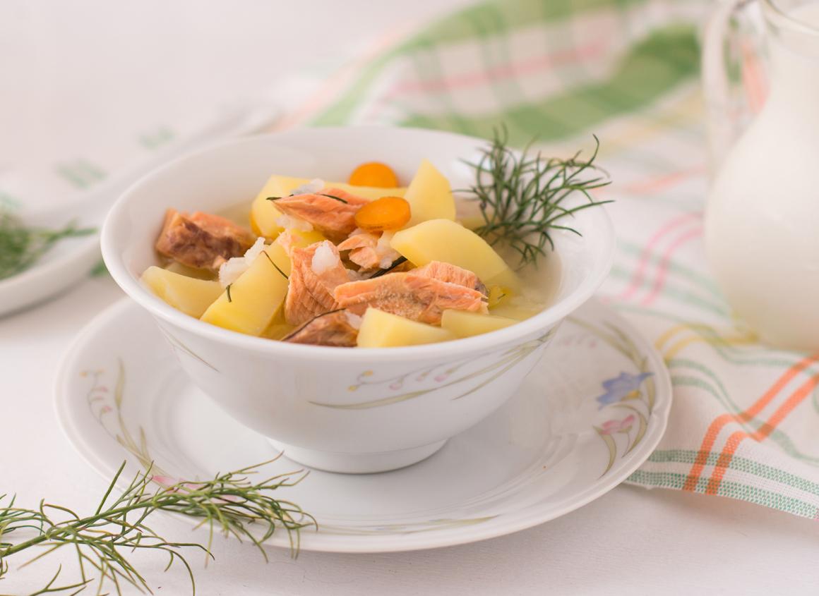 Scharfe Fischsuppe