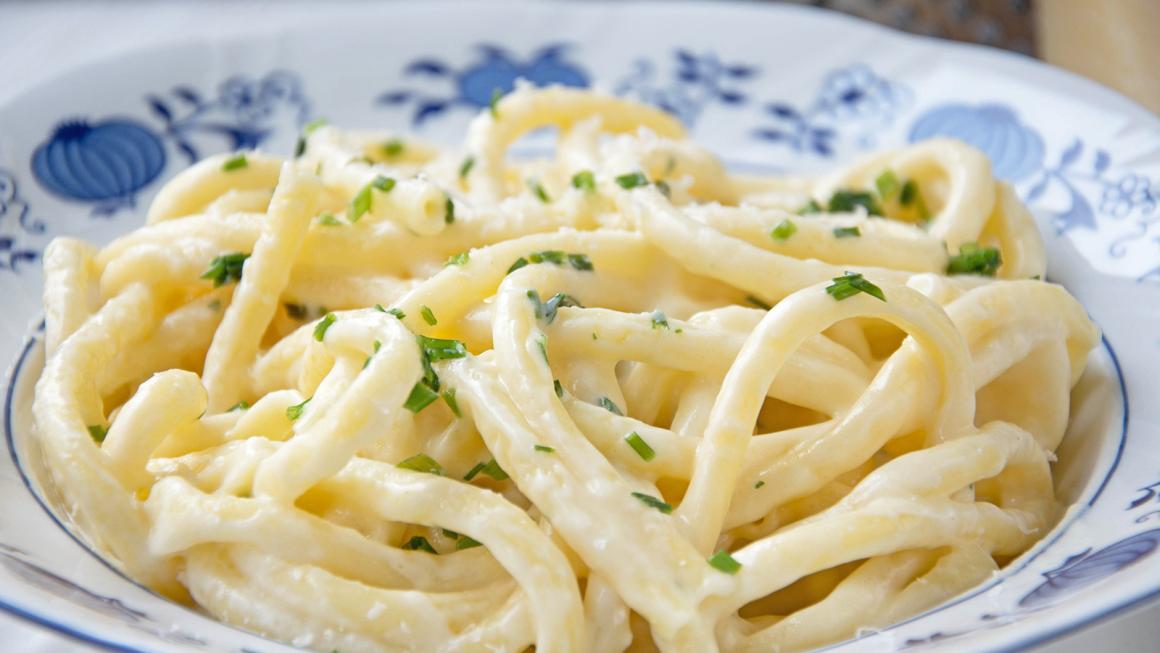 Käsesauce mit Parmesan