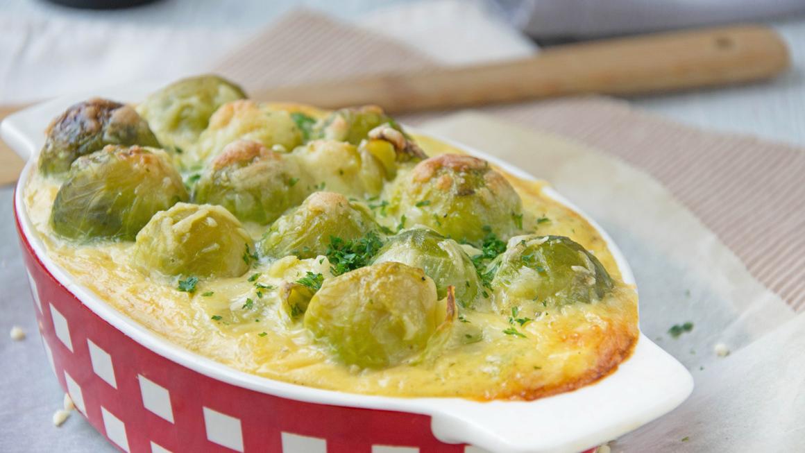 Rosenkohlgratin mit Schinken