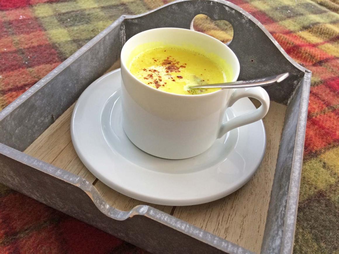 Goldene Milch