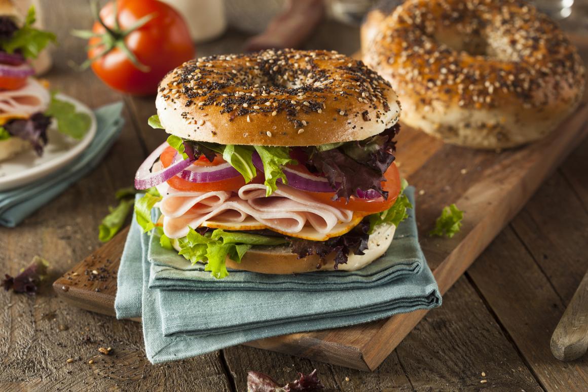 Bagel mit Schinken
