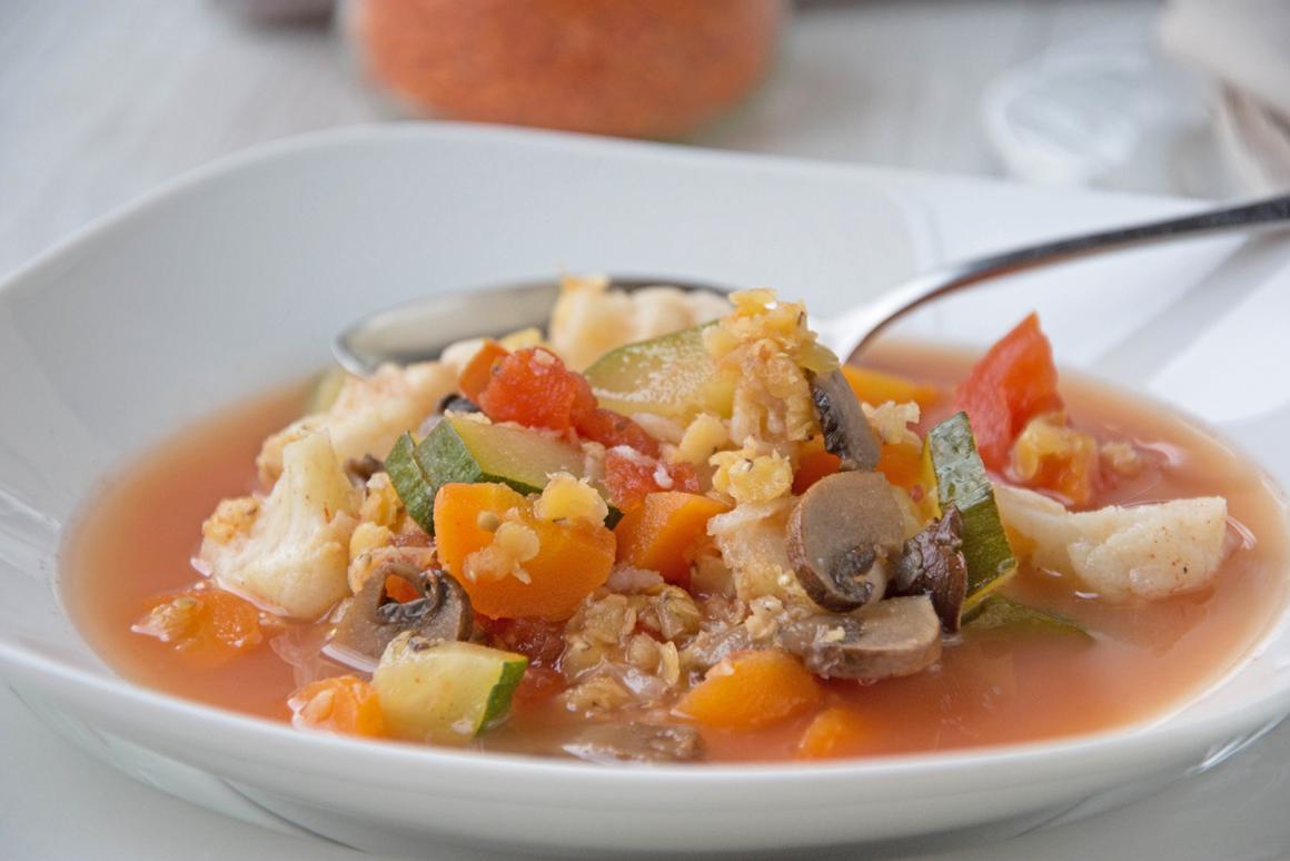 Pikante Linsensuppe mit Poulet