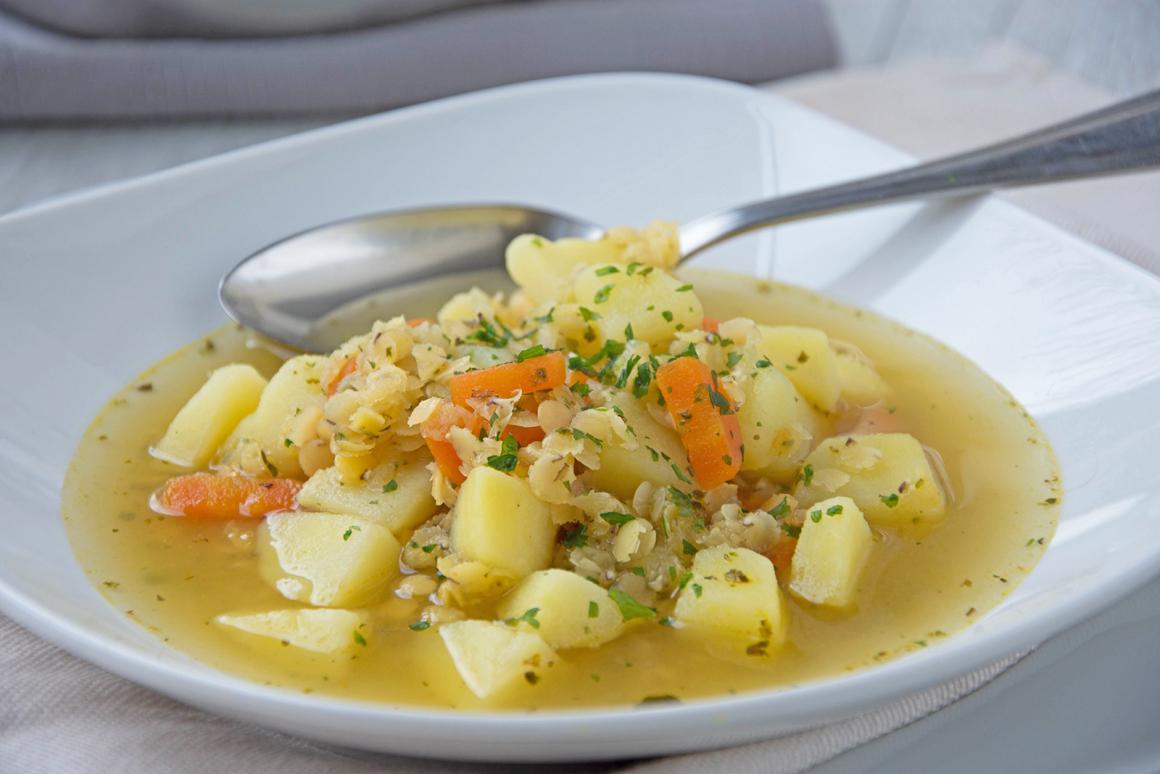 Berliner Löffelerbsensuppe
