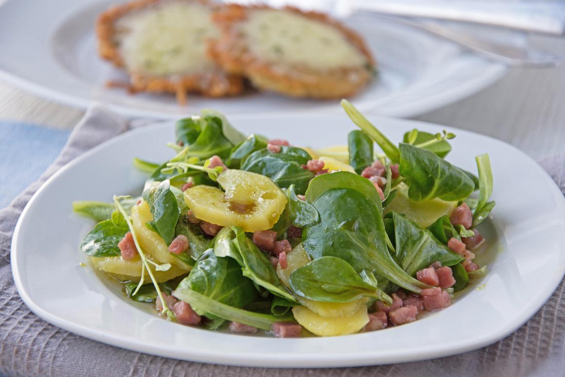 Kartoffel - Nüsslisalat mit Kernöldressing
