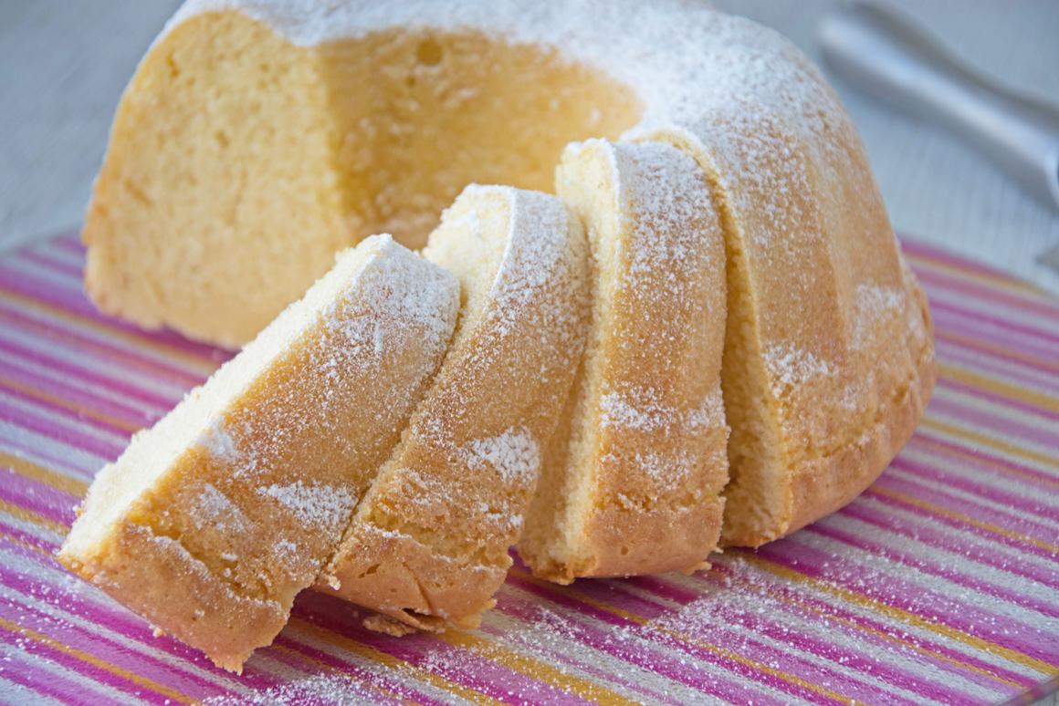Eierlikör Gugelhopf