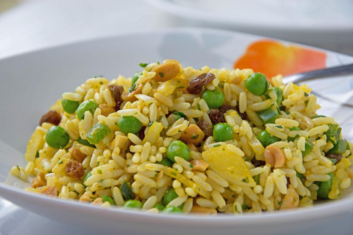 Reissalat mit Cashewkernen Rezept
