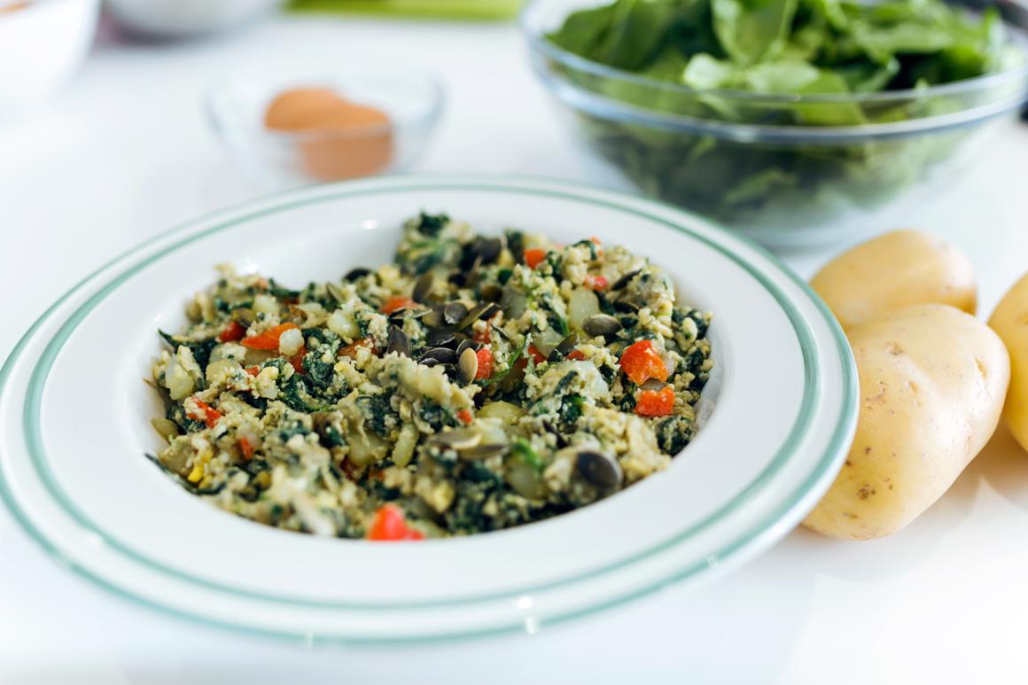 Mangoldgemüse mit getrockneten Früchten