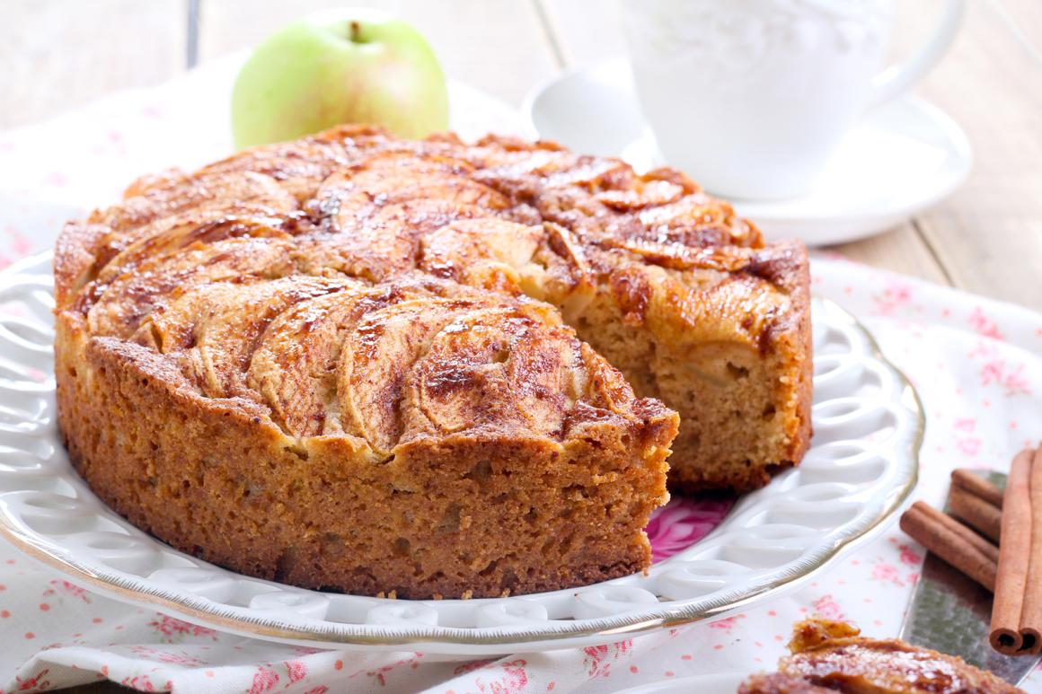 Vollkornkuchen mit Äpfeln