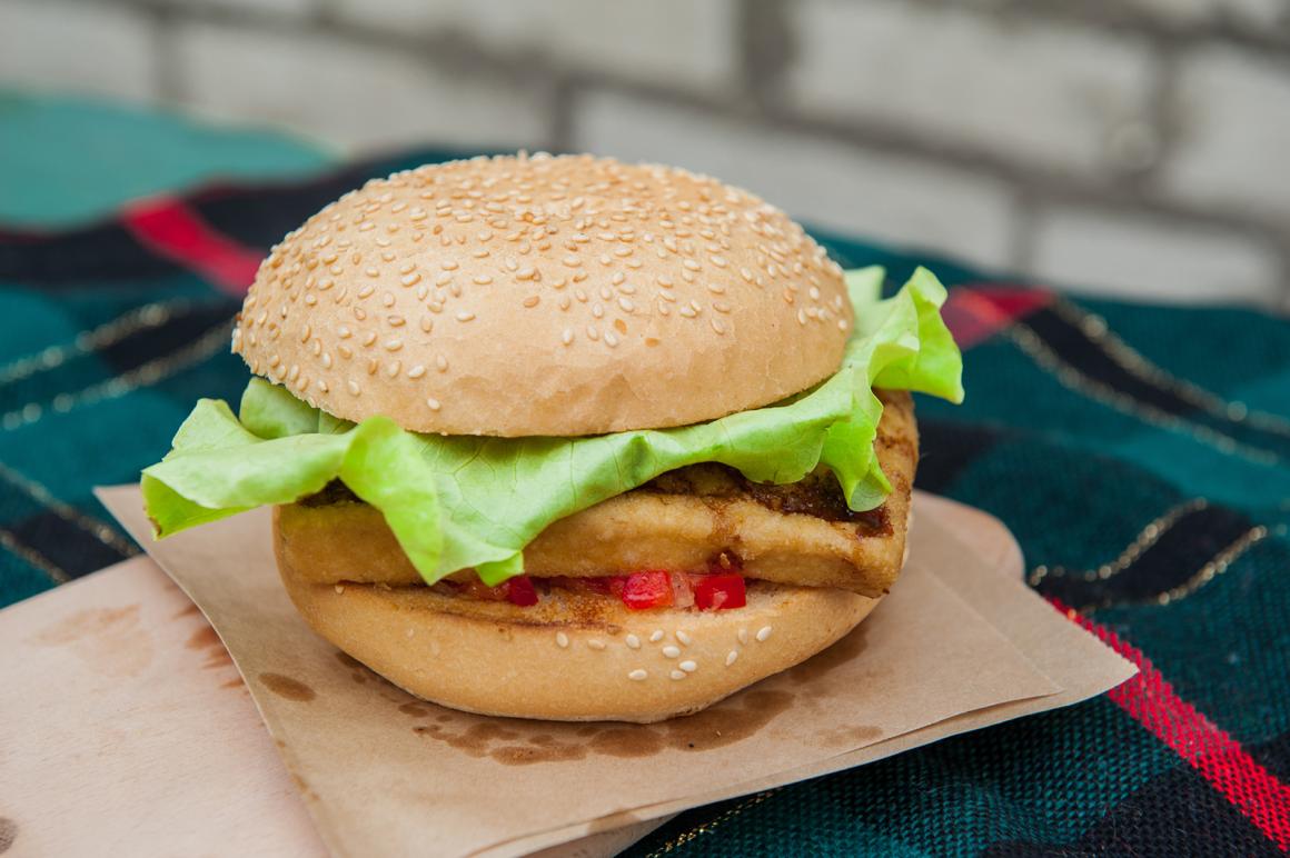 Tofu Burger vegan sweet-sour