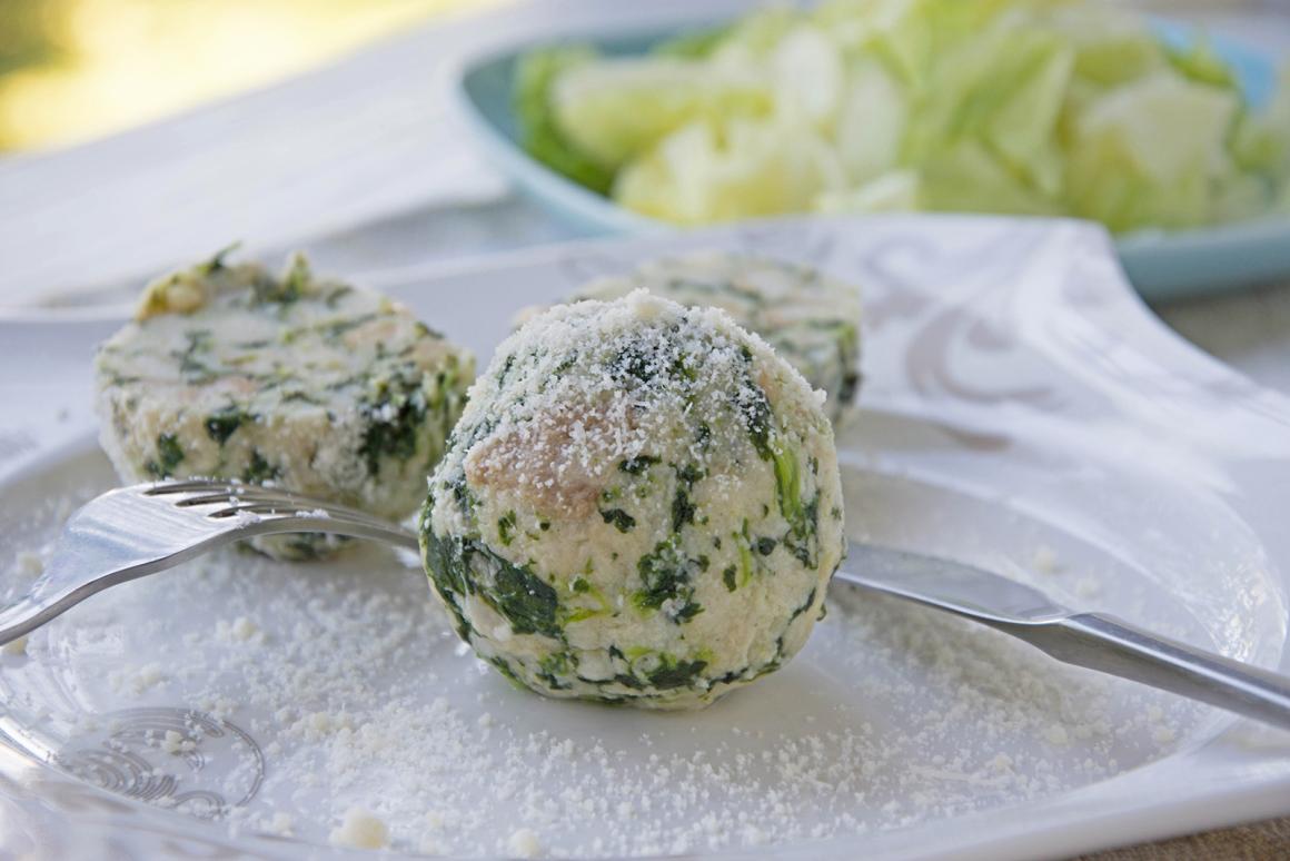 Knödel mit Spinat