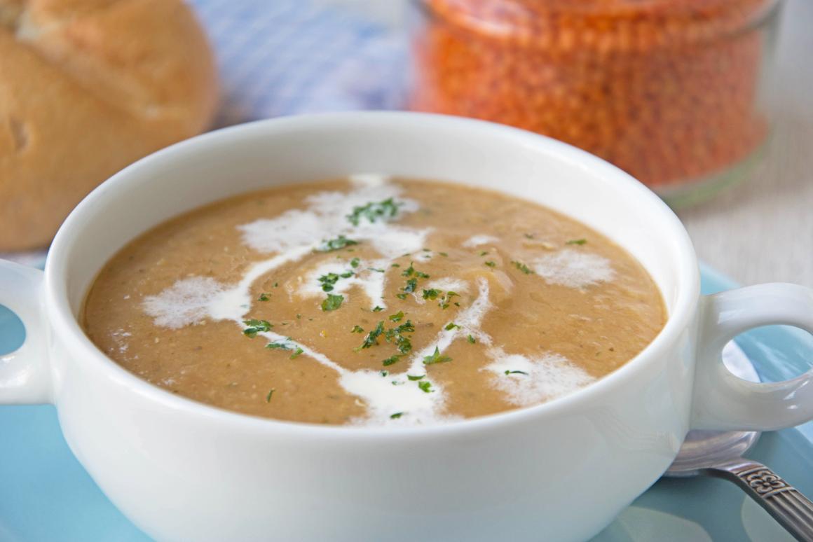 Linsensuppe mit Kokosmilch